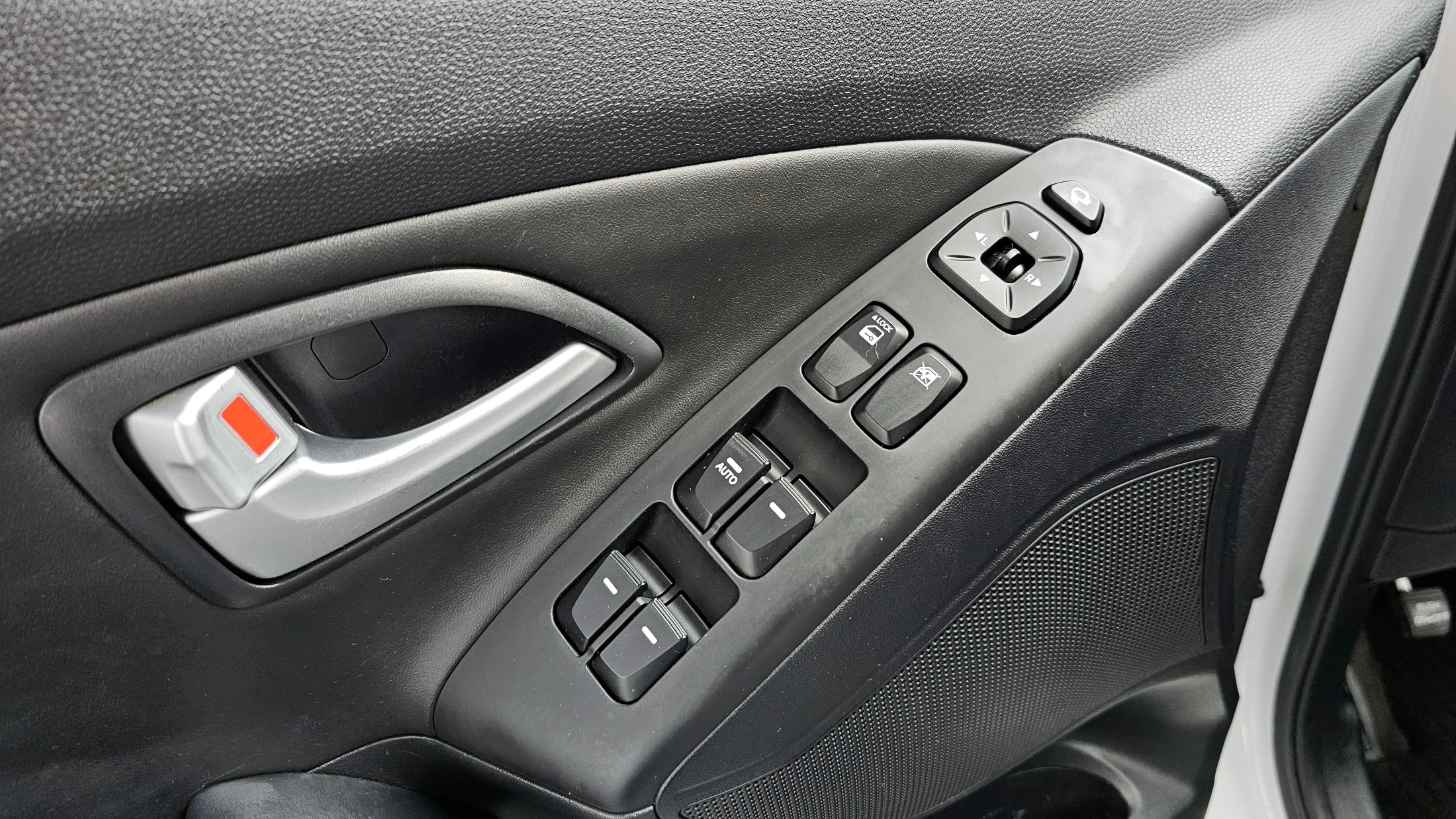 Hyundai Tucson ix, 2014 — фото 19