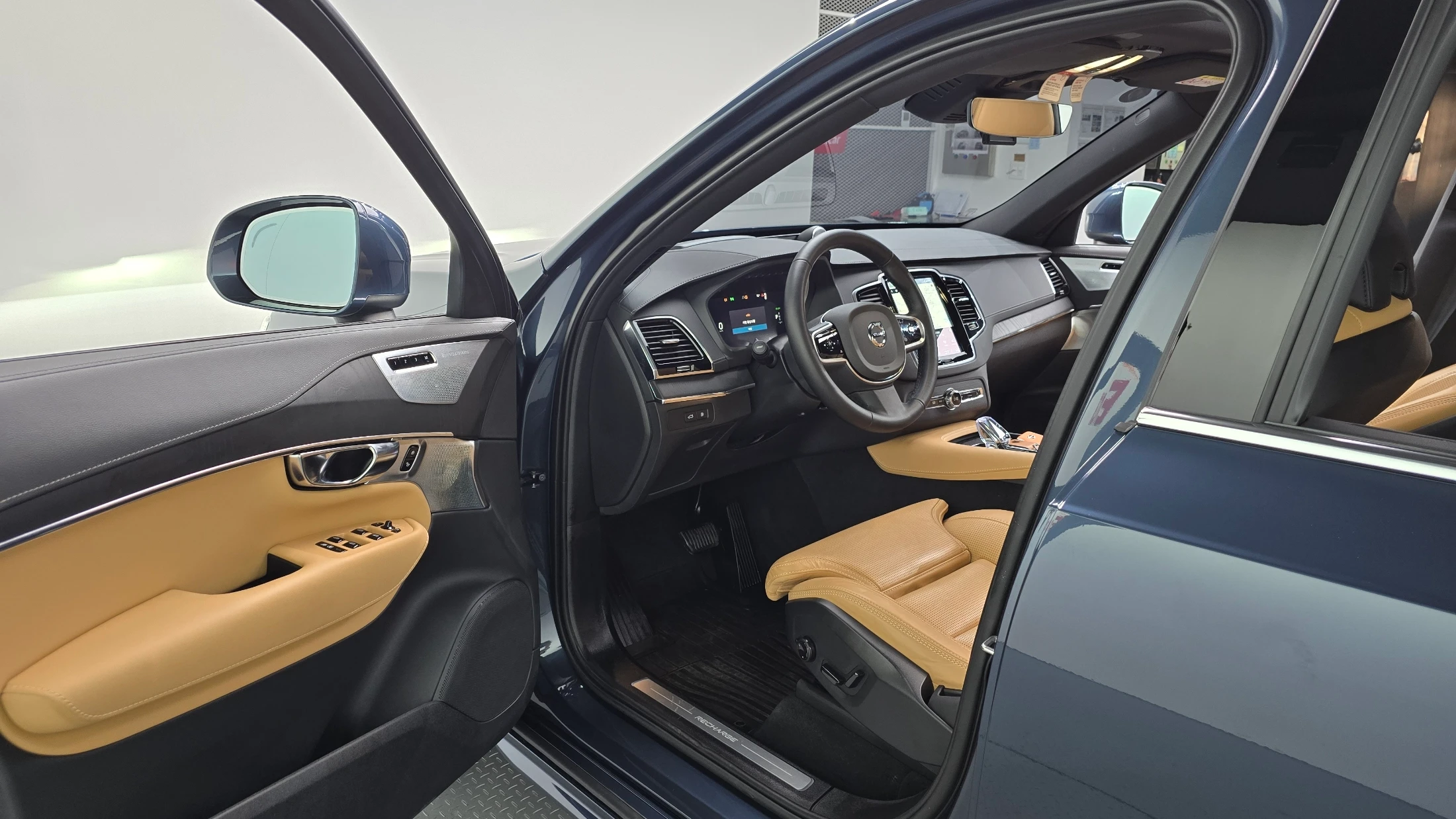 Volvo Xc90, 2025 — фото 10