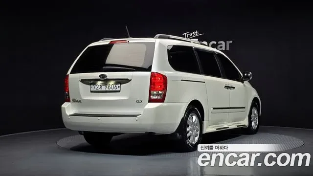 Kia Canival Carnival R, 2010 — фото 2