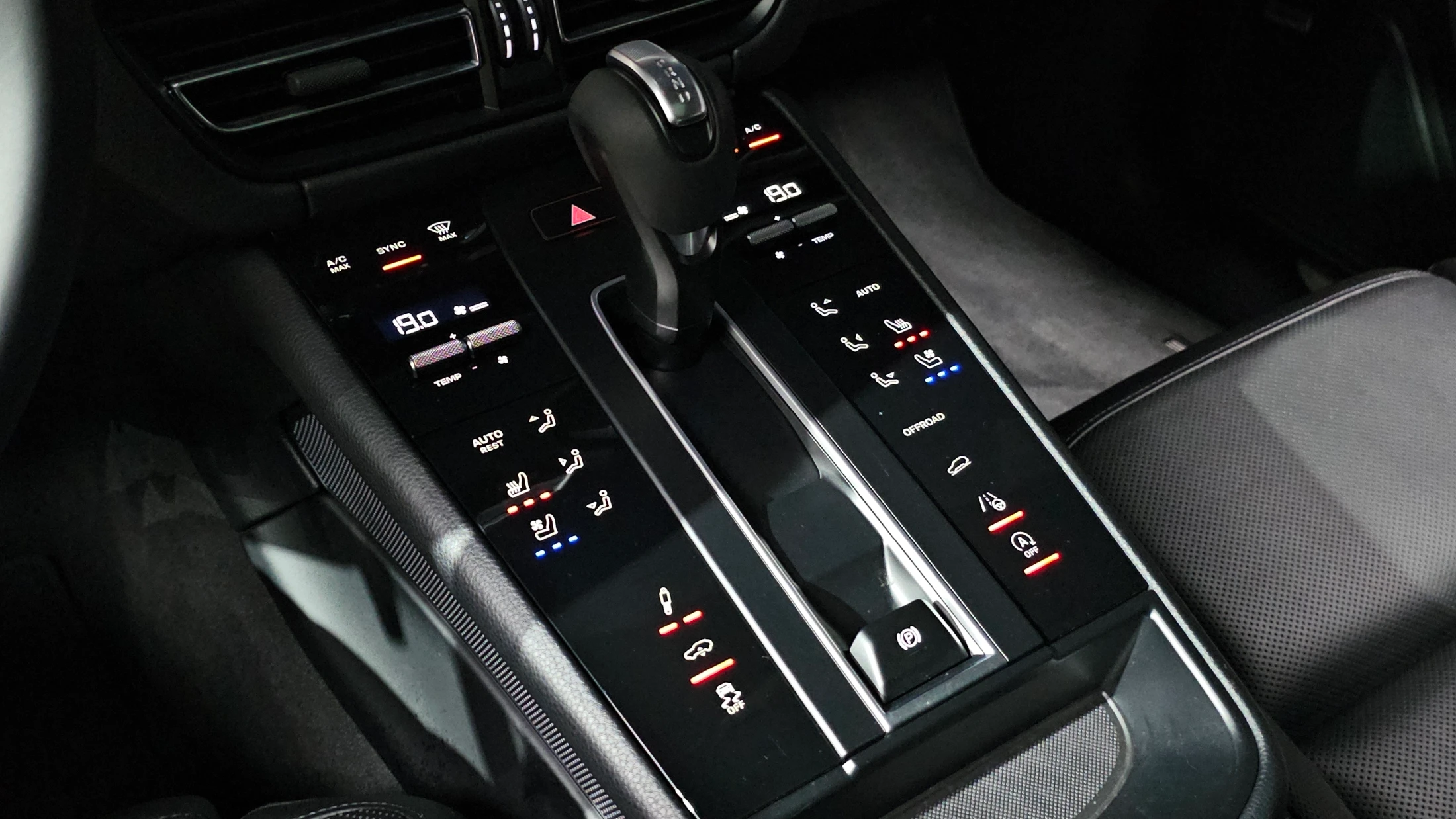 Porsche Macan, 2022 — фото 9