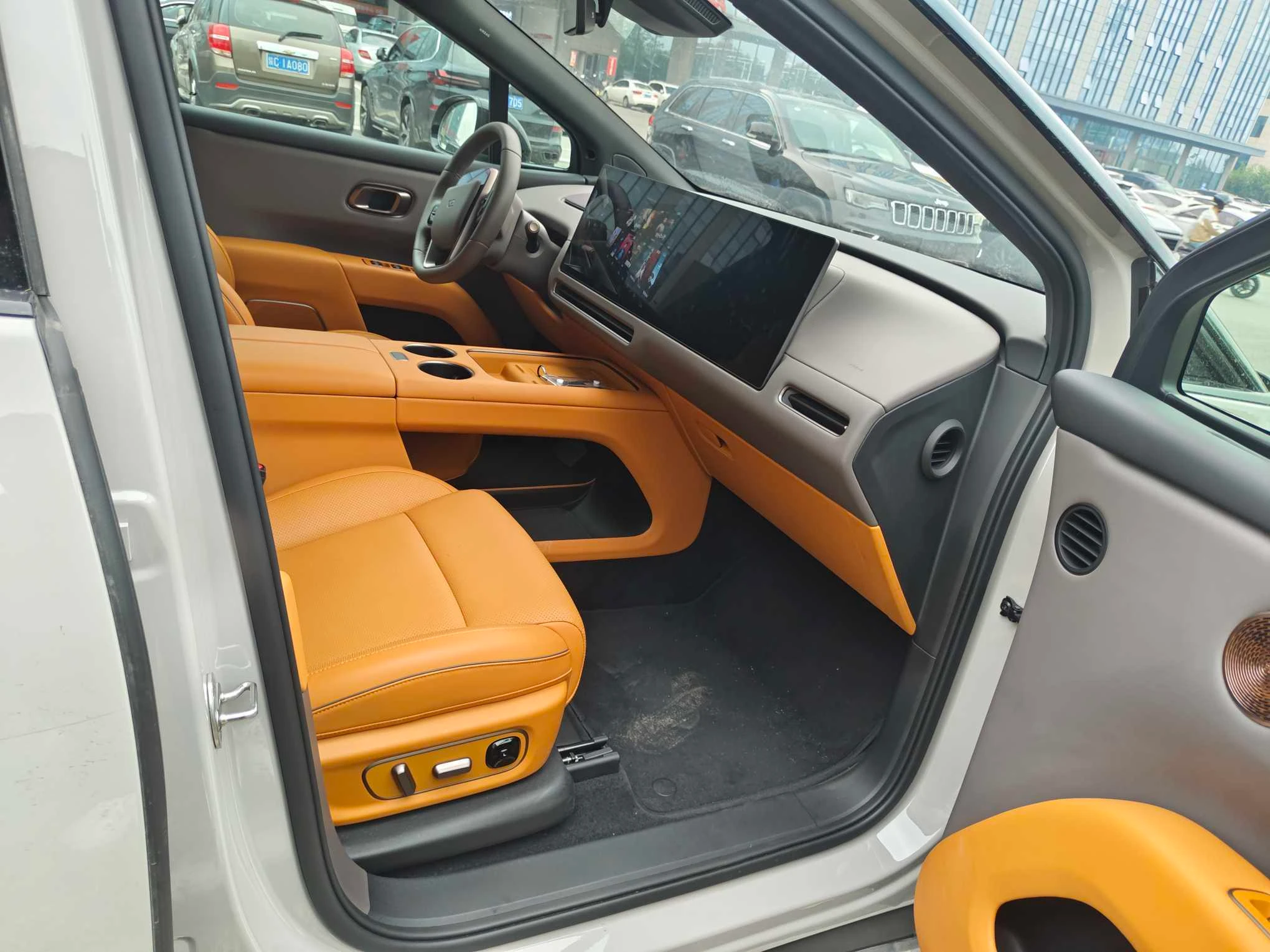 Li Auto ideal i8, 2025 — фото 6