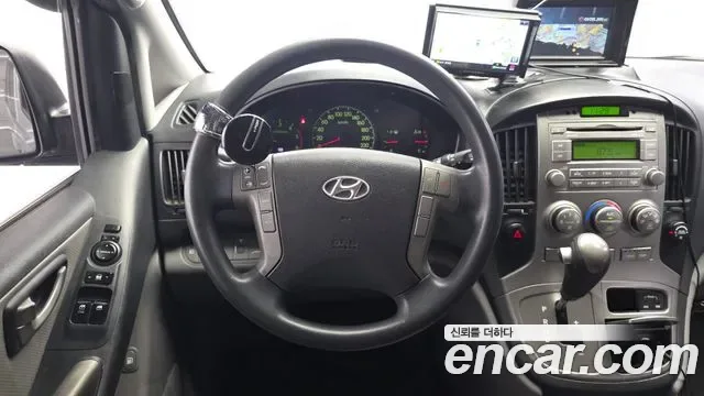 Hyundai Starex Grand Starex, 2012 — фото 13