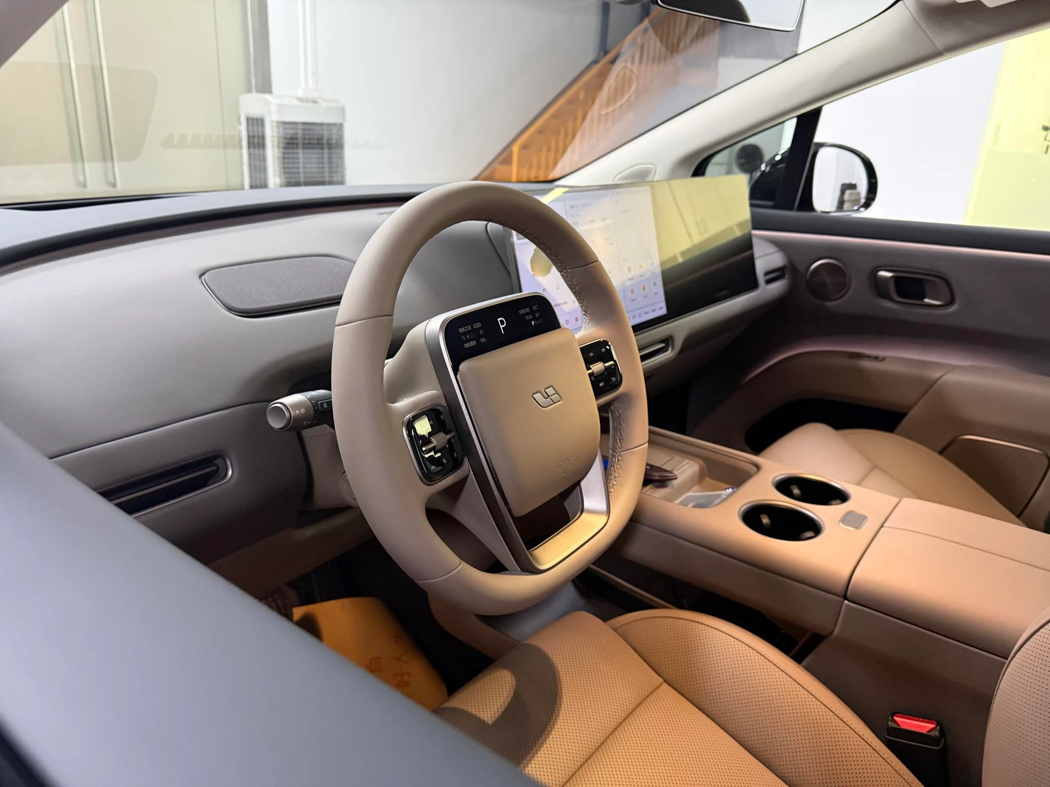 Li Auto ideal i8, 2025 — фото 10
