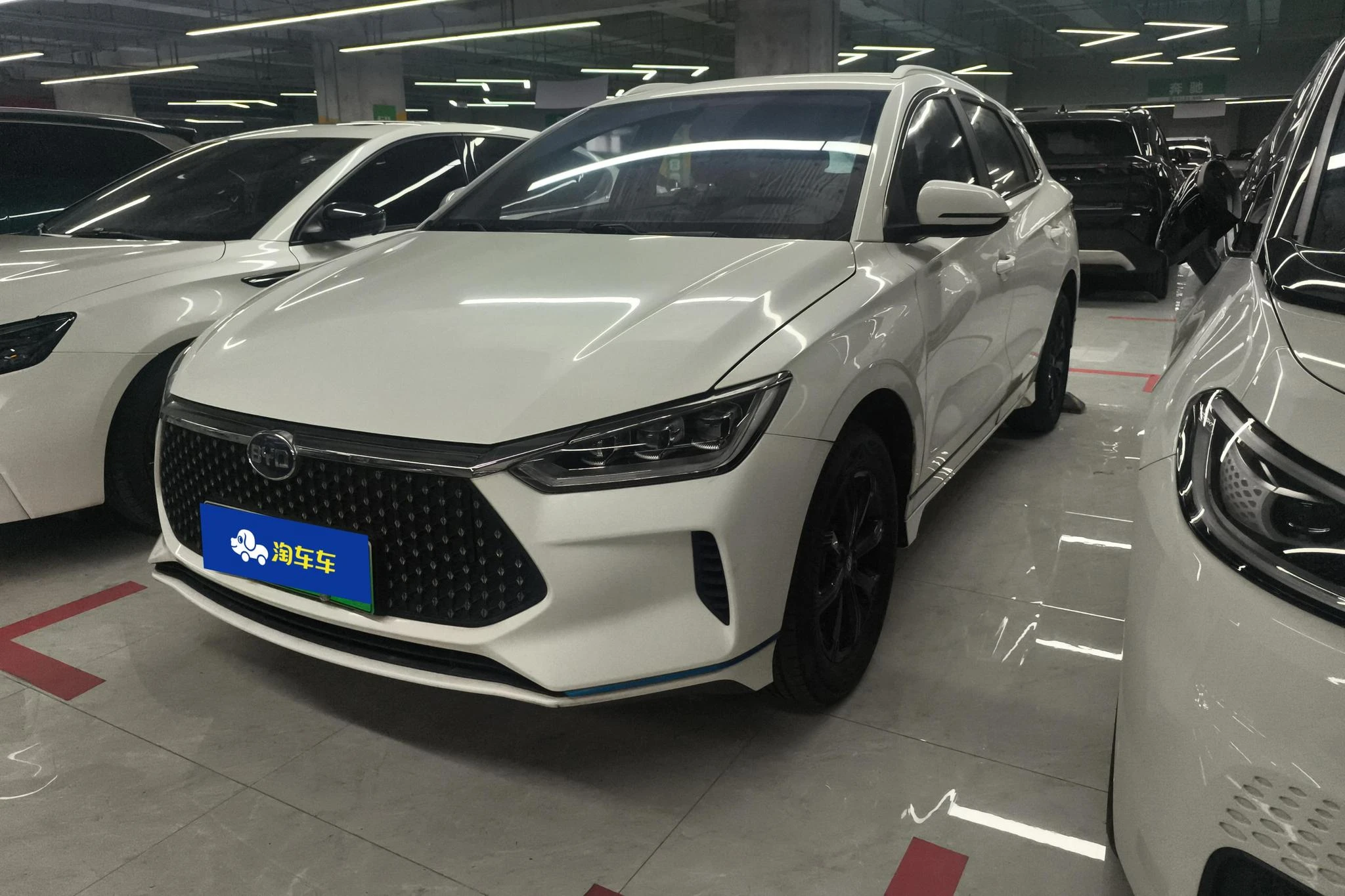 BYD e2