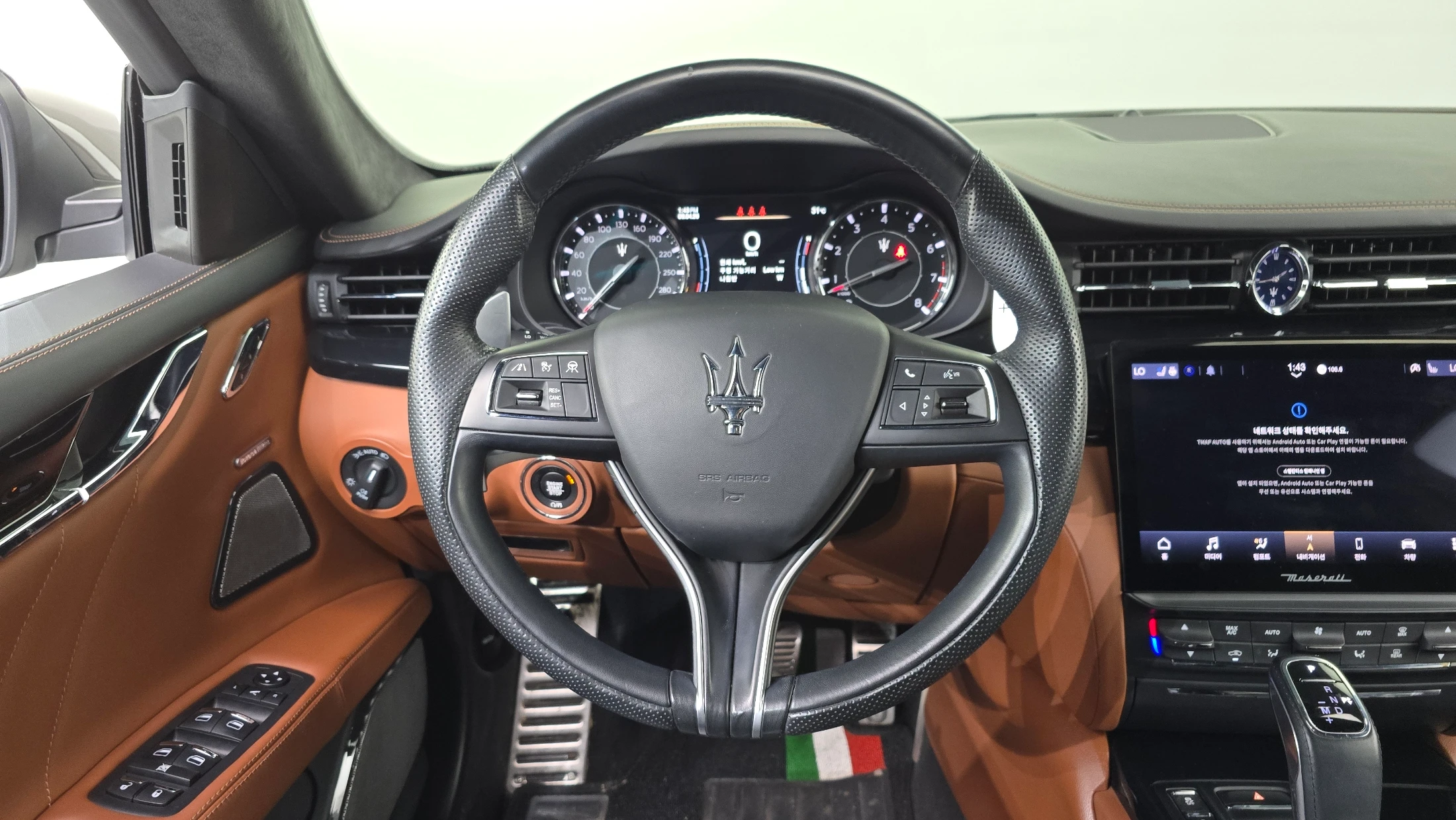 Maserati Quattroporte, 2022 — фото 12