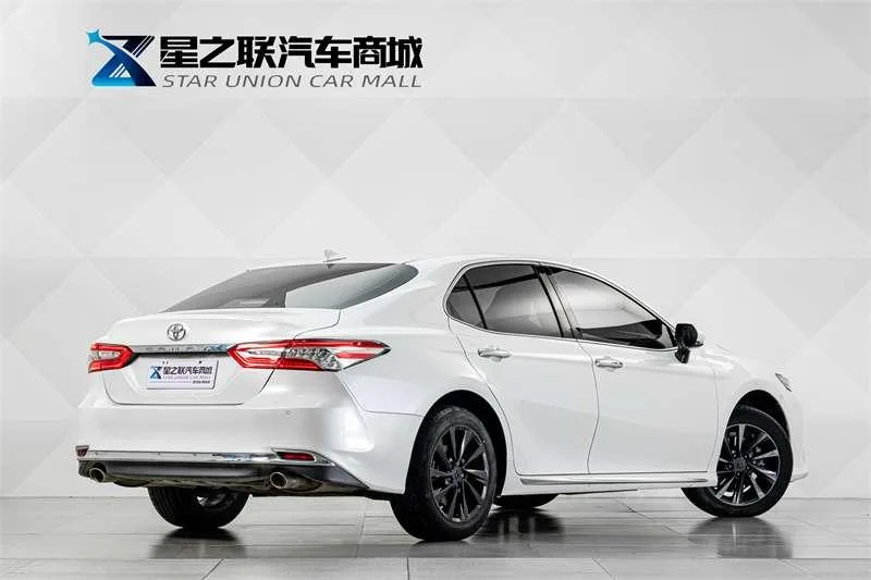 Toyota Camry, 2023 — фото 6