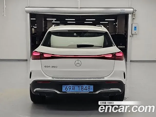 Mercedes-Benz Eqa H243, 2025 — фото 3