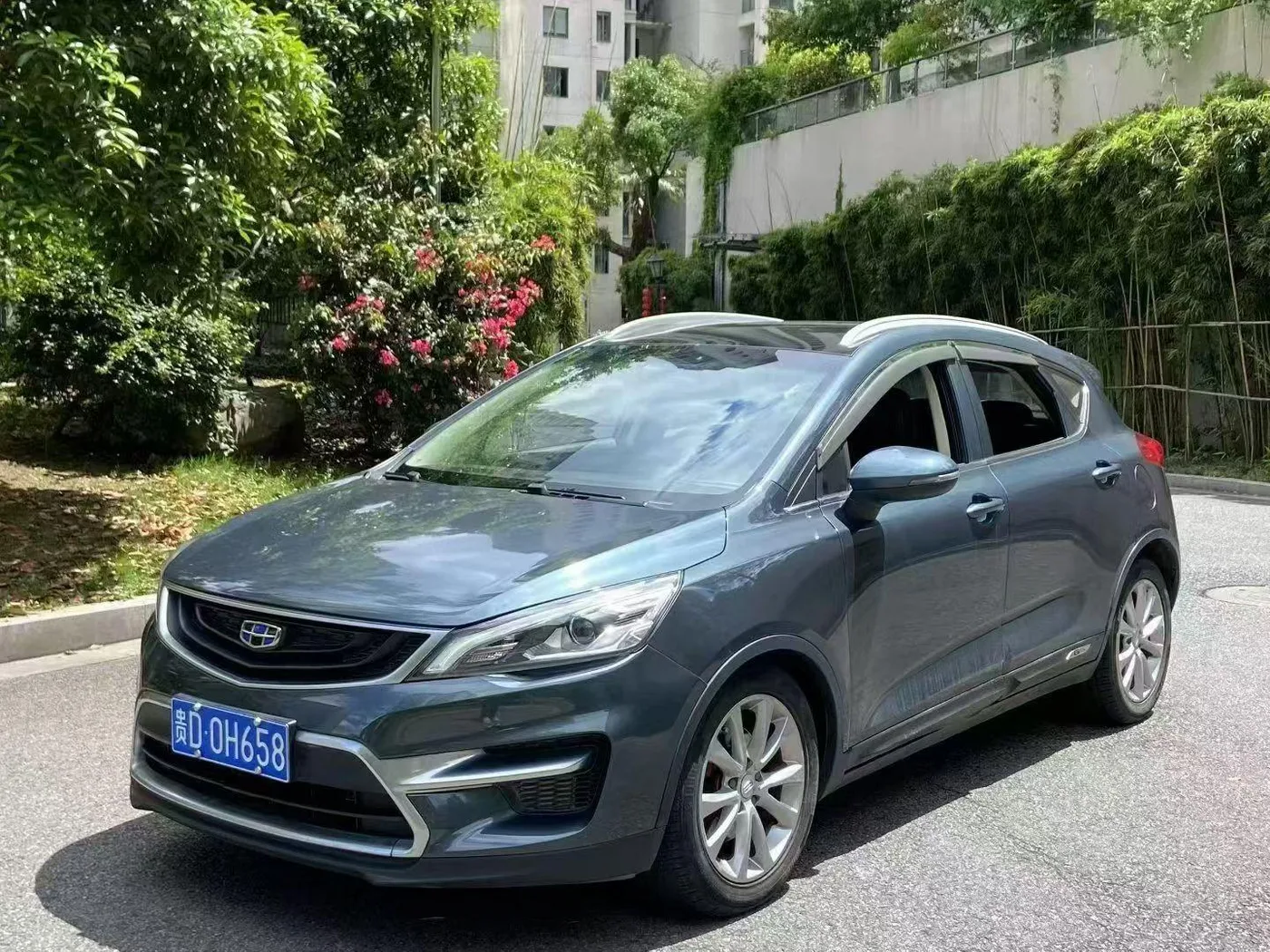 Geely Emgrand GS