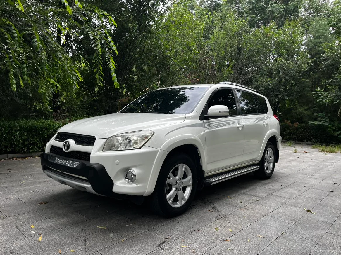Toyota RAV4 Rongfang