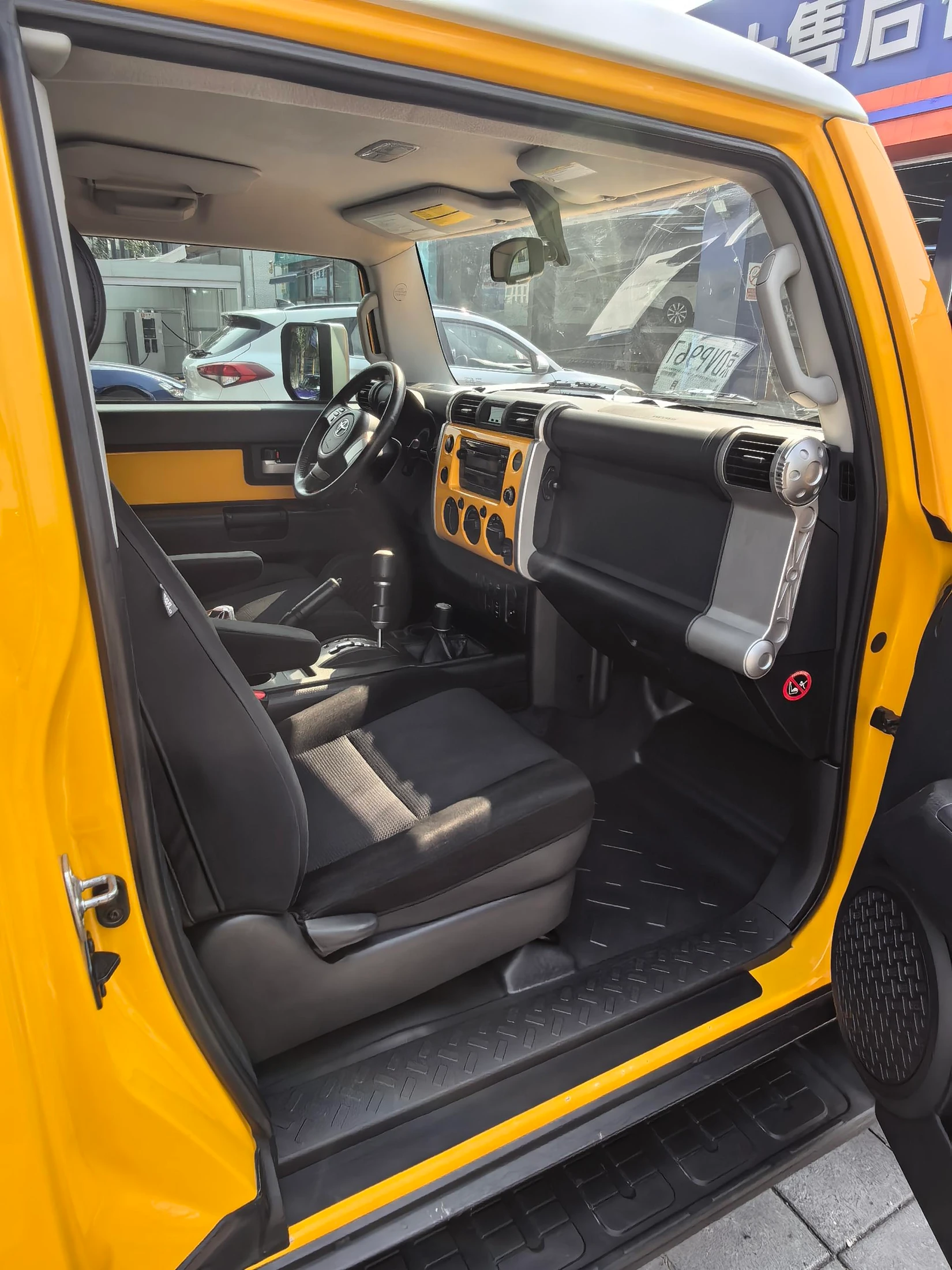 Toyota FJ Cruiser, 2010 — фото 10