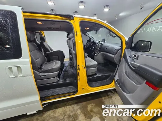 Hyundai Starex Grand Starex, 2011 — фото 16