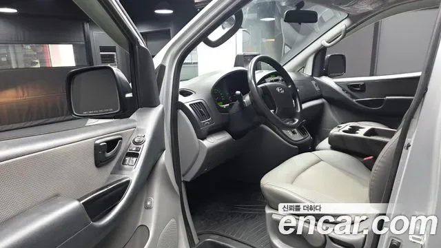 Hyundai Starex Grand Starex, 2010 — фото 10