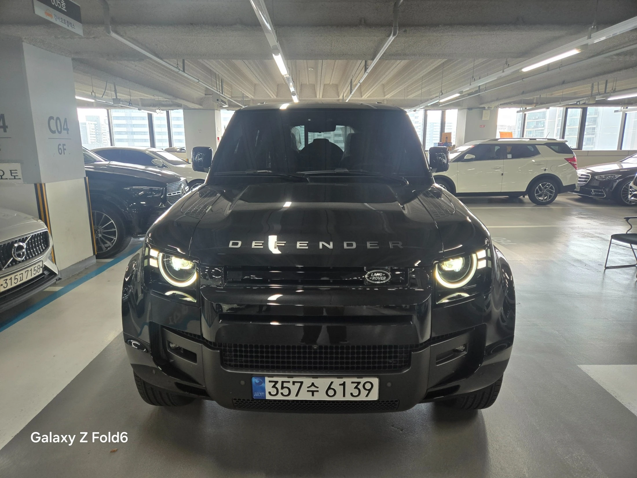 Land Rover Defender L663