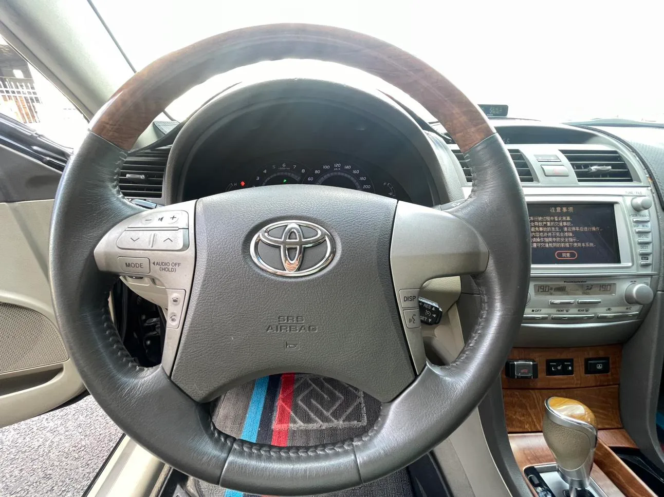 Toyota Camry, 2010 — фото 18