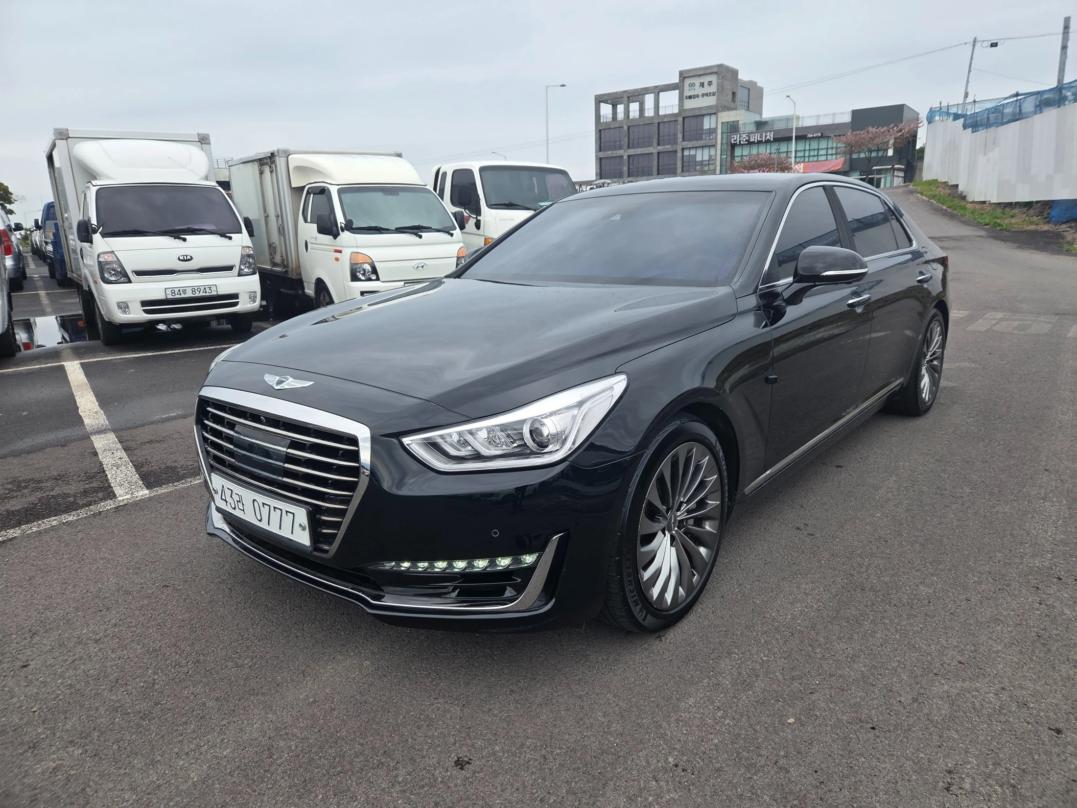 Genesis Eq900