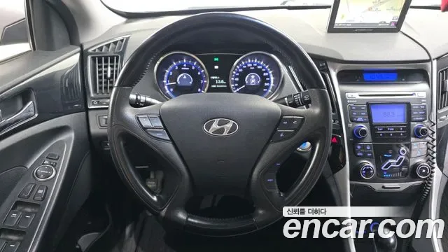 Hyundai Sonata YF Sonata, 2010 — фото 14