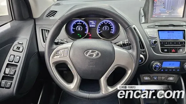 Hyundai Tucson ix, 2010 — фото 13