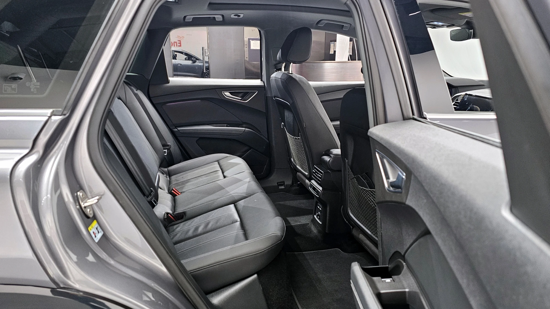 Audi Q4 E-Tron F4, 2025 — фото 11