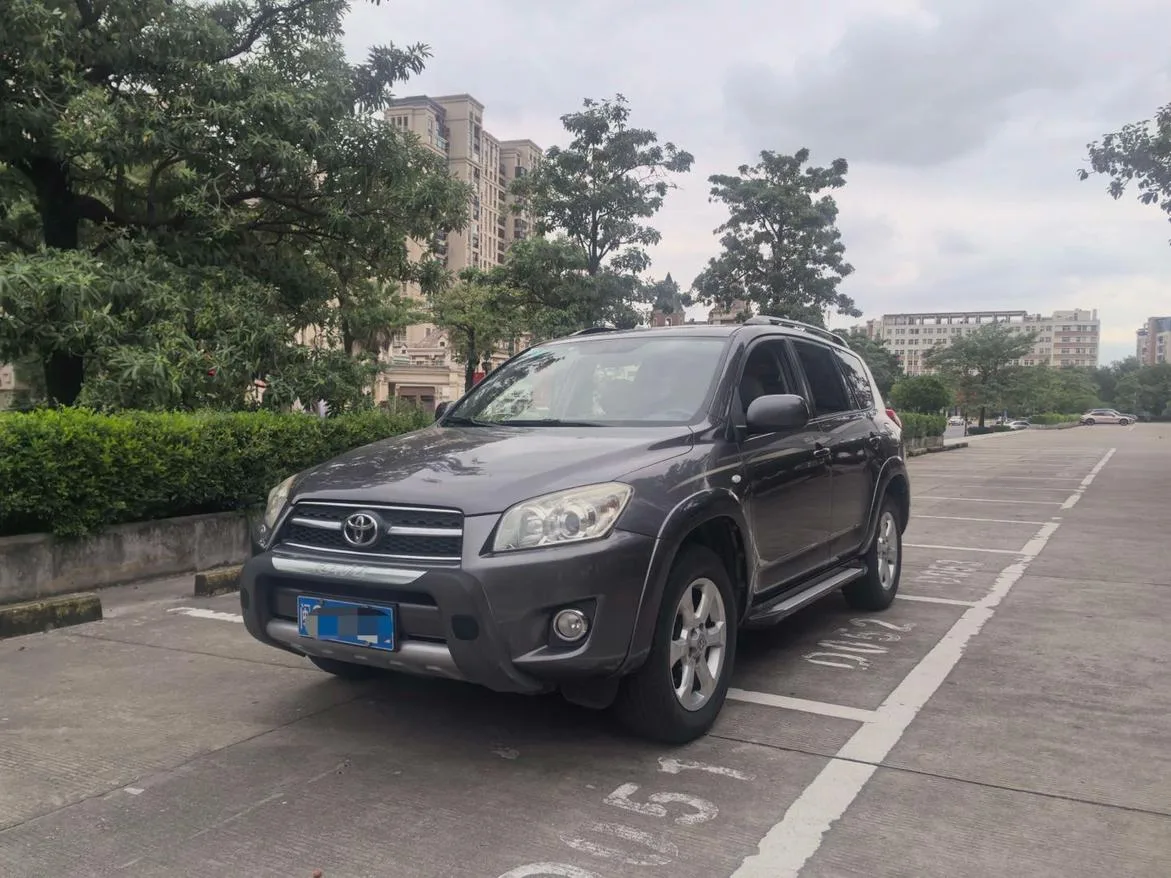 Toyota RAV4 Rongfang