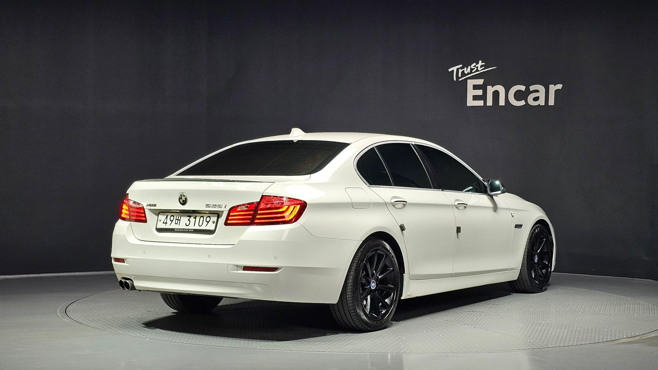 BMW 5-Series F10, 2014 — фото 2