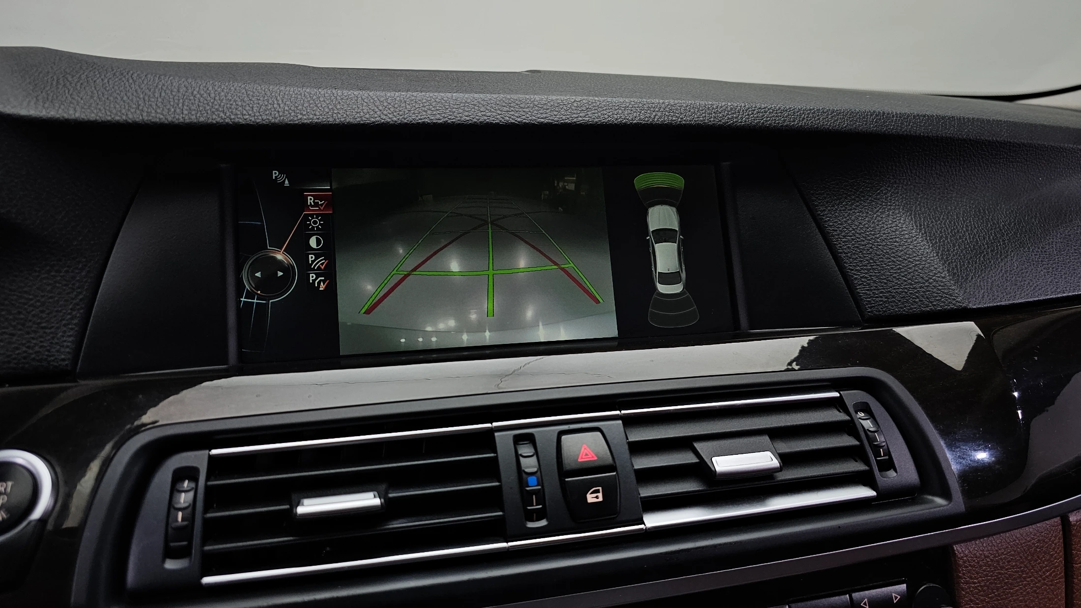 BMW 5-Series F10, 2013 — фото 15