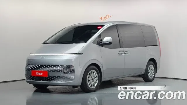 Hyundai Staria