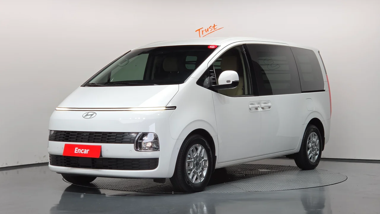 Hyundai Staria