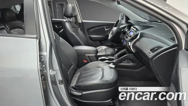 Hyundai Tucson ix, 2011 — фото 11
