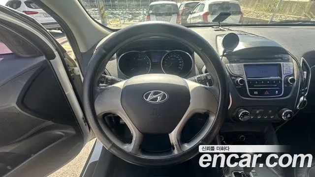 Hyundai Tucson ix, 2012 — фото 11