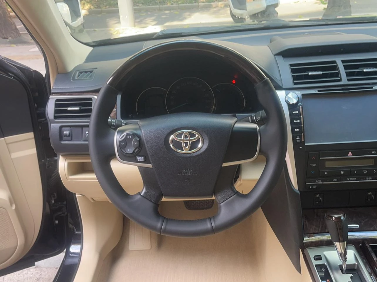 Toyota Camry, 2015 — фото 11
