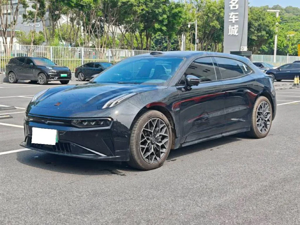 ZEEKR 001