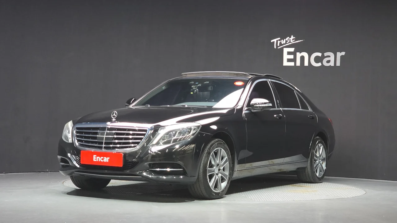 Mercedes-Benz S-Class W222