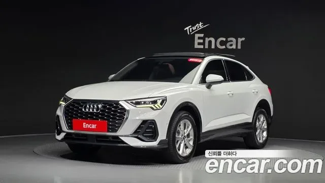 Audi Q3 F3