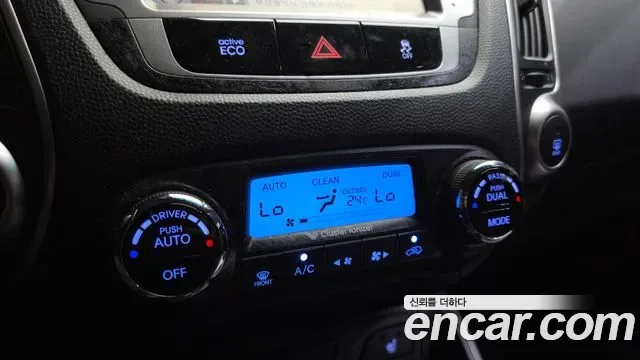 Hyundai Tucson ix, 2012 — фото 17