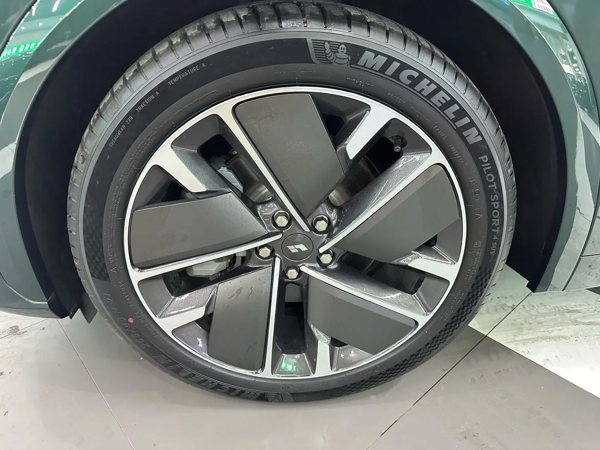 Li Auto Ideal L7, 2025 — фото 17