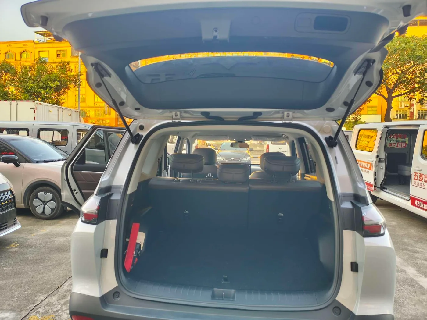 Wuling Starlight 560 PHEV, 2026 — фото 10