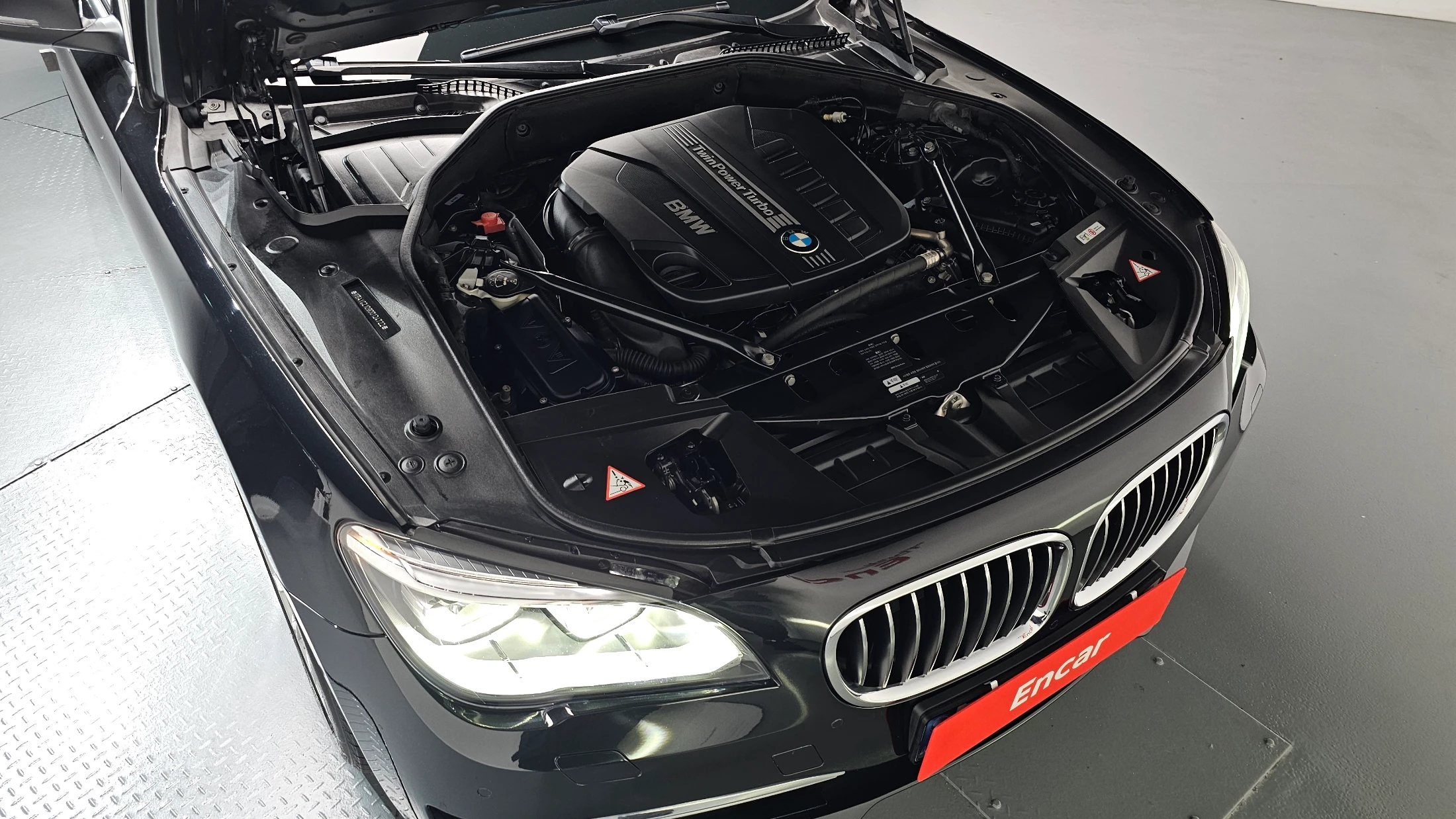 BMW 7-Series F01, 2013 — фото 6