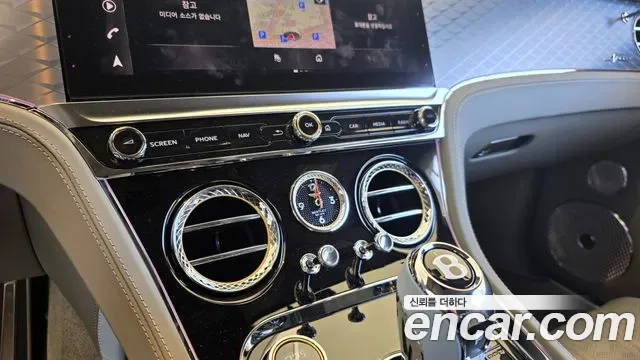 Bentley Continental GT, 2025 — фото 18
