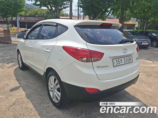 Hyundai Tucson ix, 2010 — фото 10