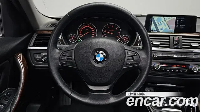 BMW 3-Series F30, 2013 — фото 12