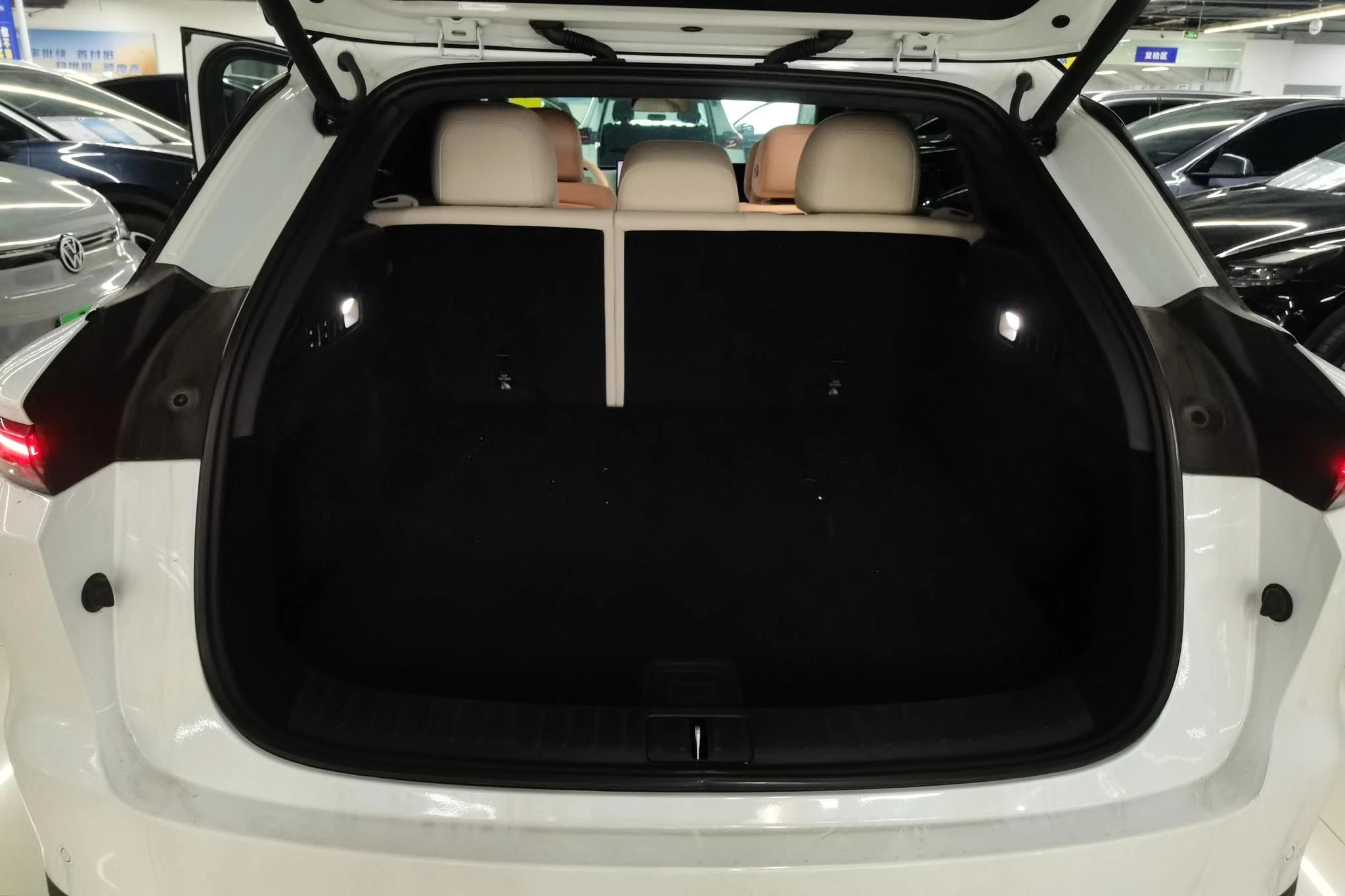 Li Auto ideal i6, 2025 — фото 11