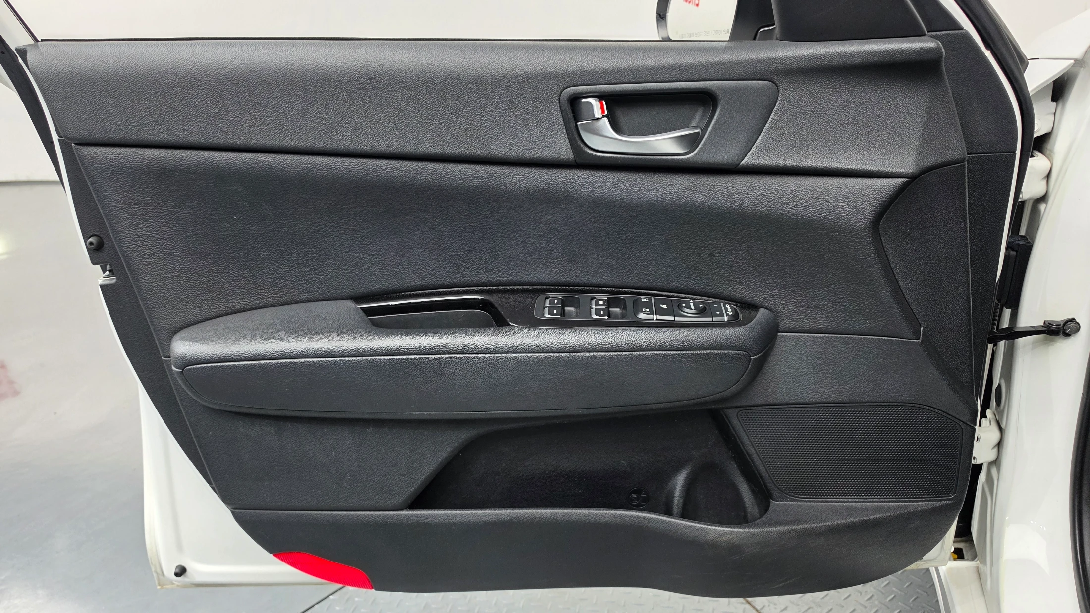 Kia K5 Hybrid, 2016 — фото 24
