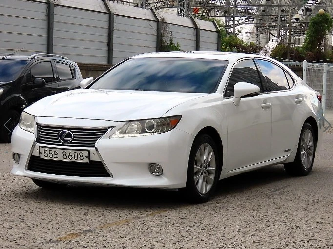 Lexus Es ES300h, 2012 — фото 2