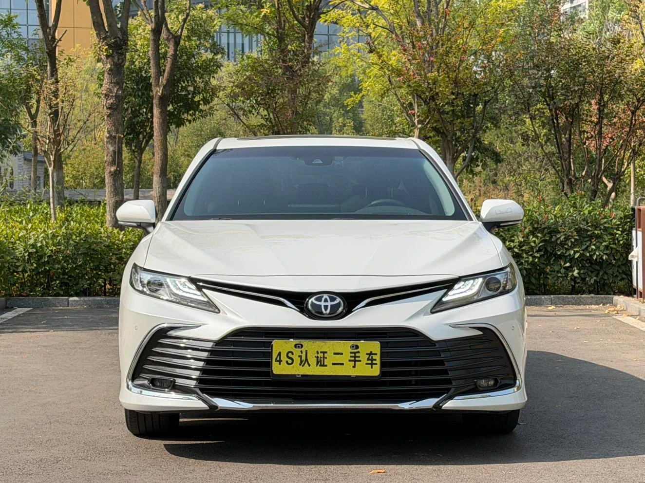 Toyota Camry, 2023 — фото 2