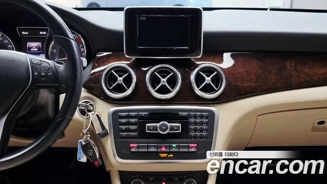 Mercedes-Benz Cla-Class C117, 2014 — фото 20