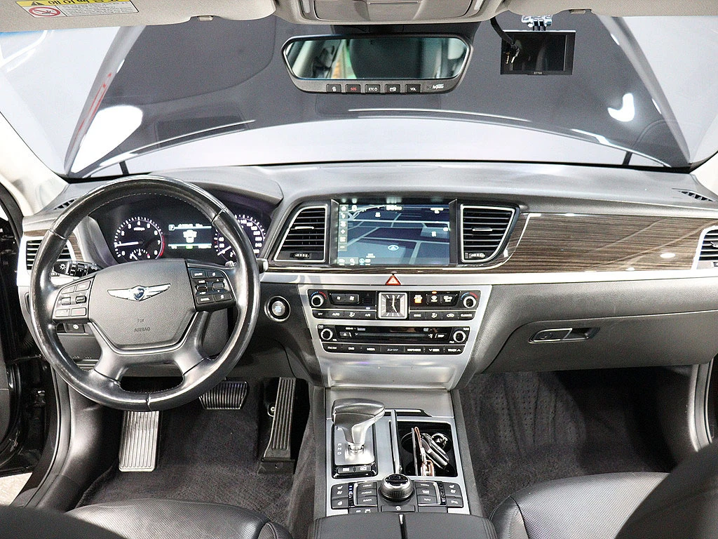 Genesis G80, 2017 — фото 13