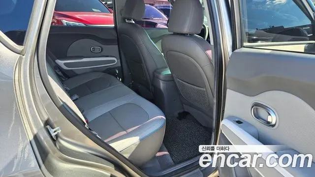 Kia Soul EV, 2017 — фото 20