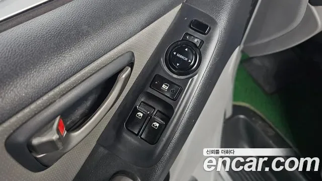 Hyundai Starex Grand Starex, 2012 — фото 19