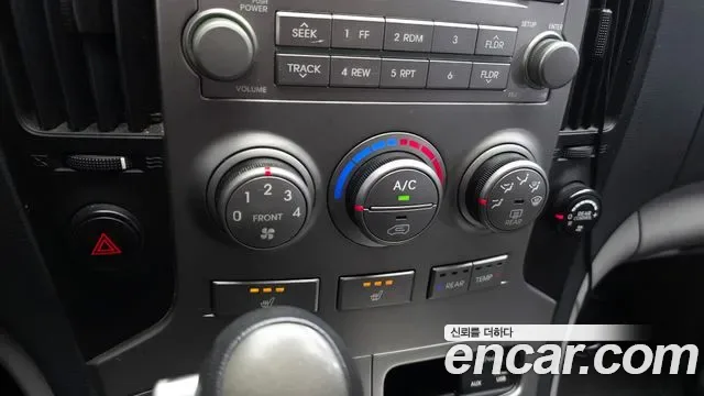 Hyundai Starex Grand Starex, 2012 — фото 17