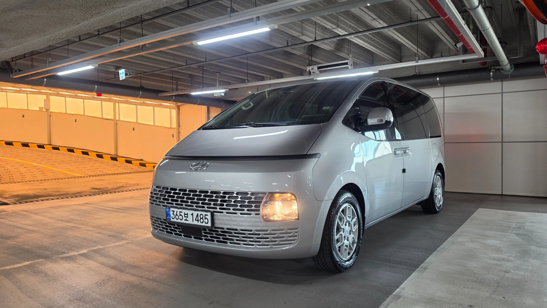 Hyundai Staria